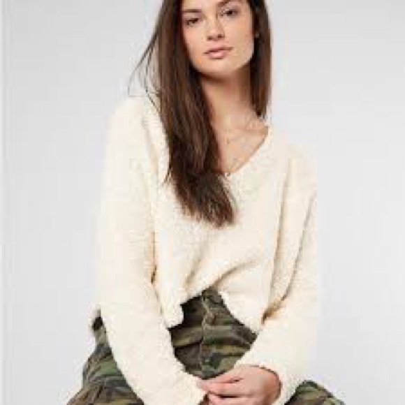 Free People Sweaters - Free People popcorn sweater fuzzy white ivory women’s size XS SOLD